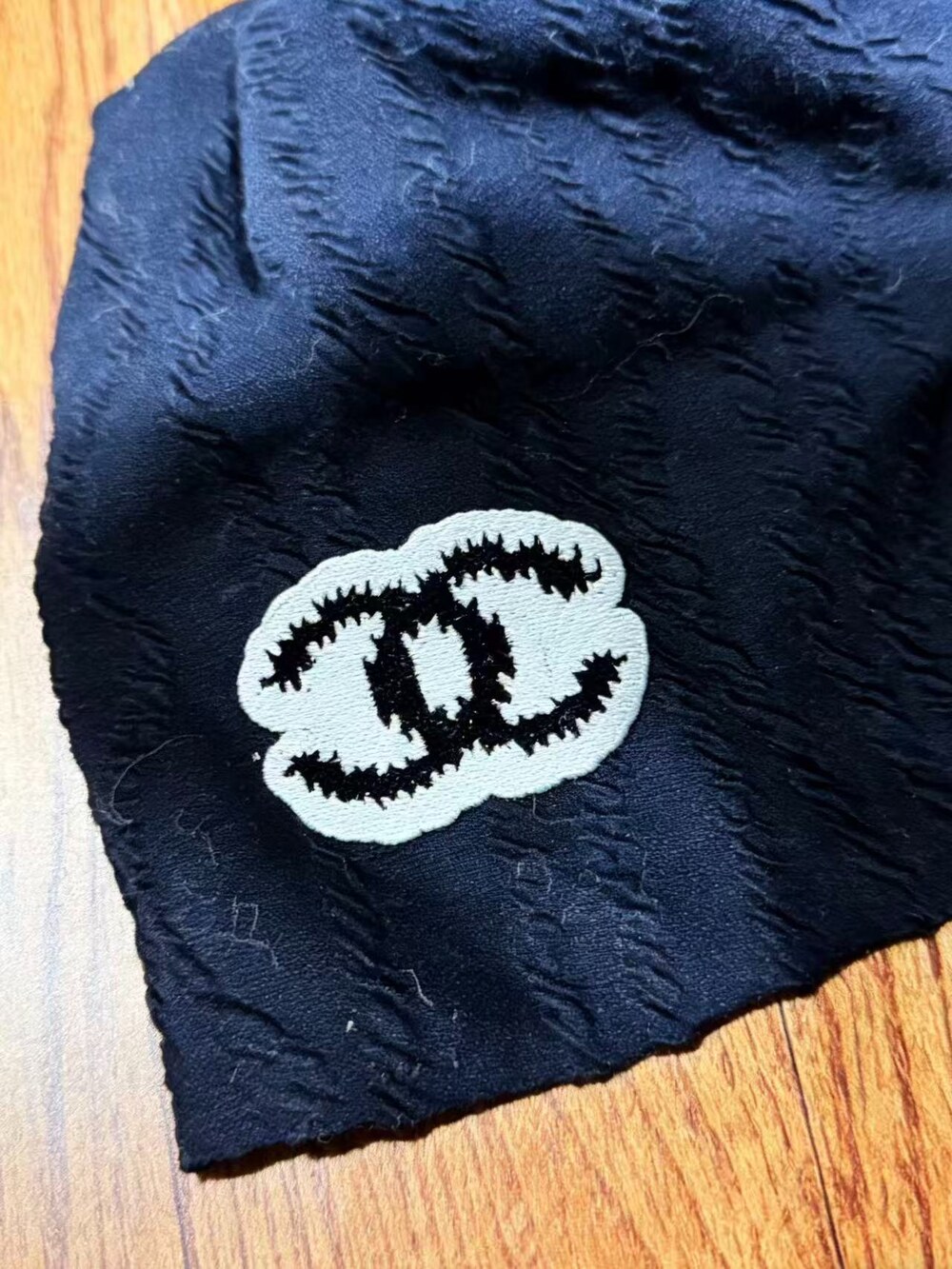 Chanel Textured Knit Beanie with CC Logo - Picture 3 of 4